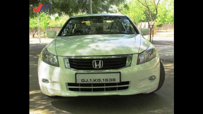 Honda Accord 2.4 i-VTEC MT 2011