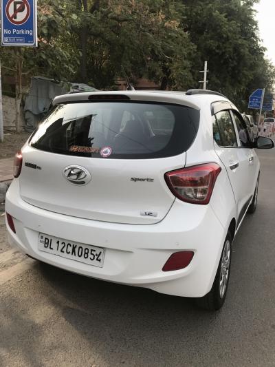 Hyundai Grand i10 Sportz (O) MT 1.2 Kappa VTVT 2015