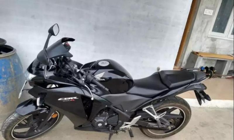 Honda CBR 250R 2015