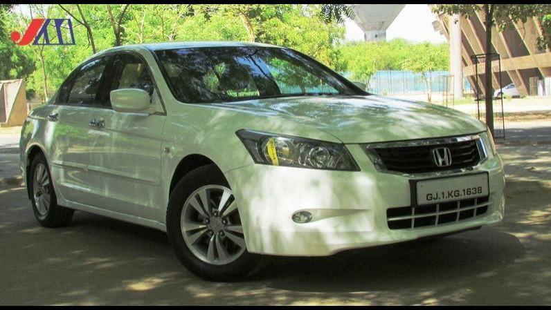 Honda Accord 2.4 i-VTEC MT 2011