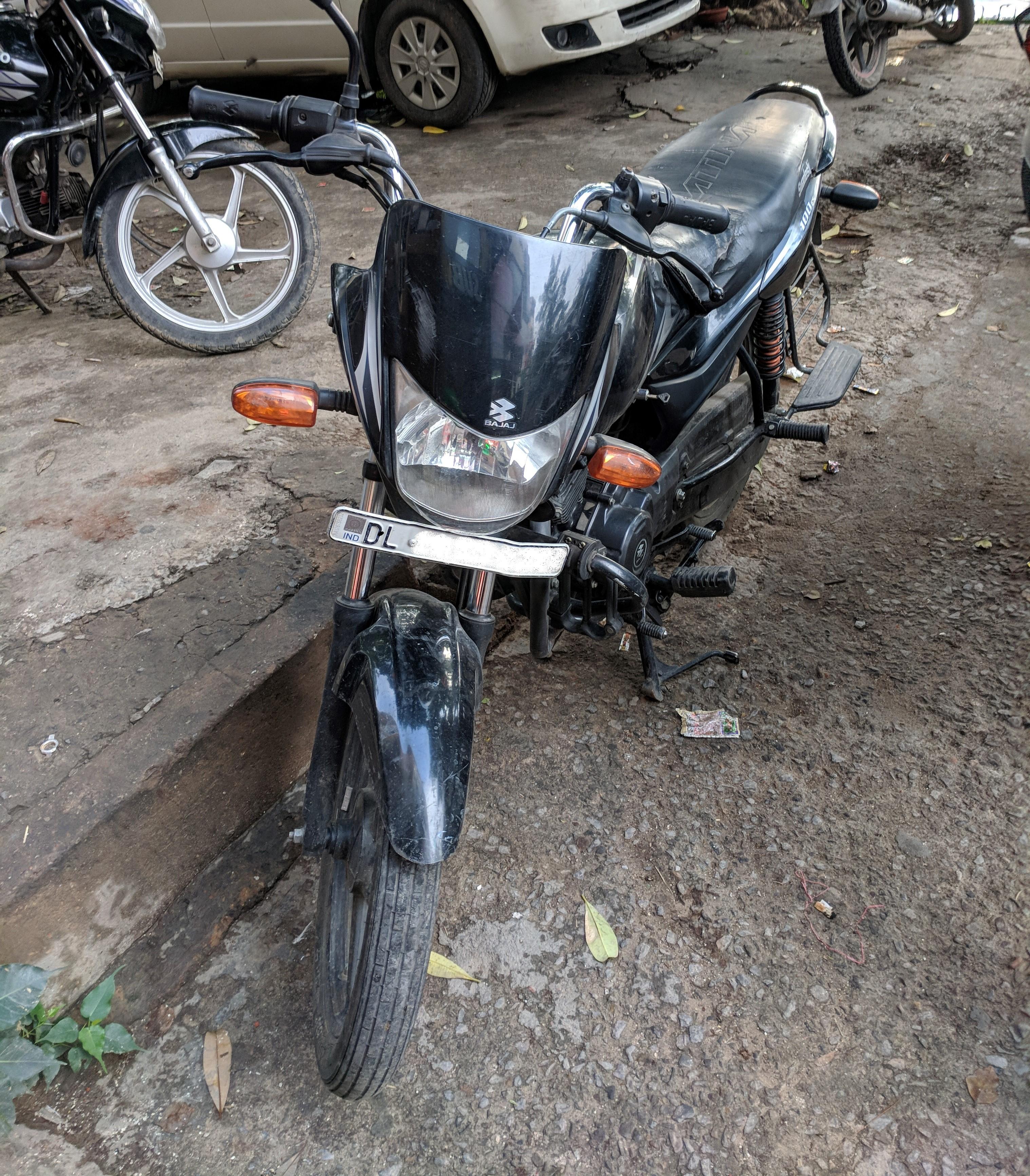 bajaj platina 100cc self start on road price