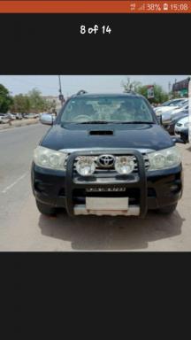 Toyota Fortuner 3.0 4X4 MT 2010