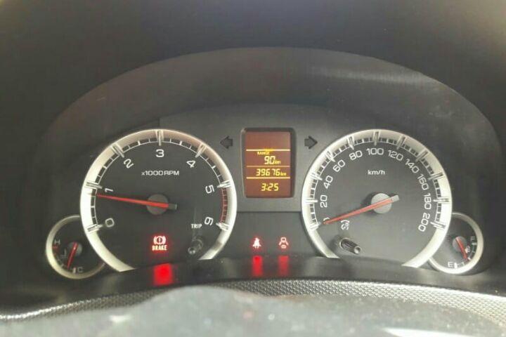 Maruti Suzuki Swift Dzire VDi BS-IV 2012