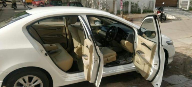 Honda City 1.5 V AT 2013