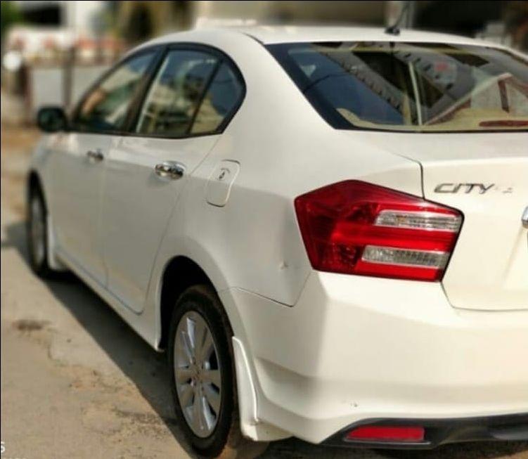 Honda City 1.5 V AT 2013