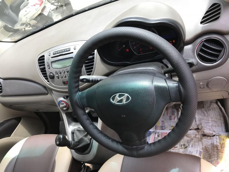 Hyundai i10 Sportz 1.2 2012