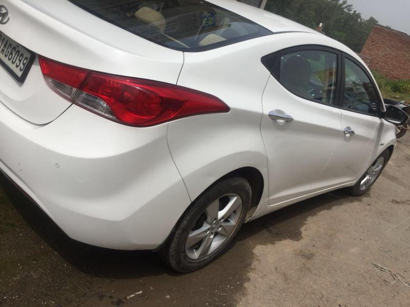 Hyundai Elantra 1.6 SX MT 2013