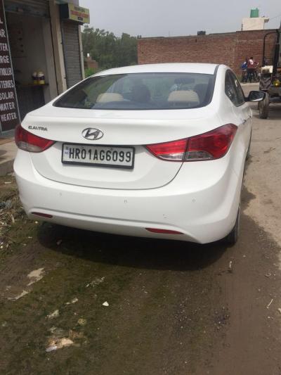 Hyundai Elantra 1.6 SX MT 2013