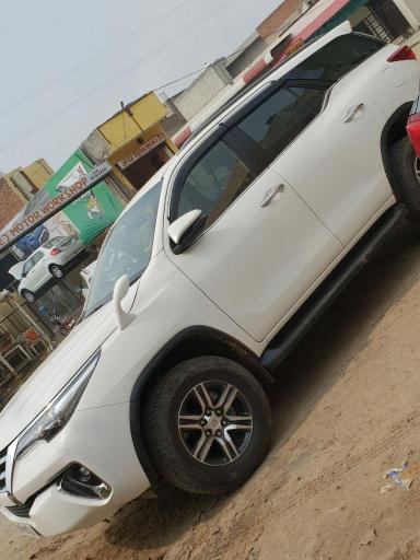 Toyota Fortuner 2.7 4x2 AT 2018