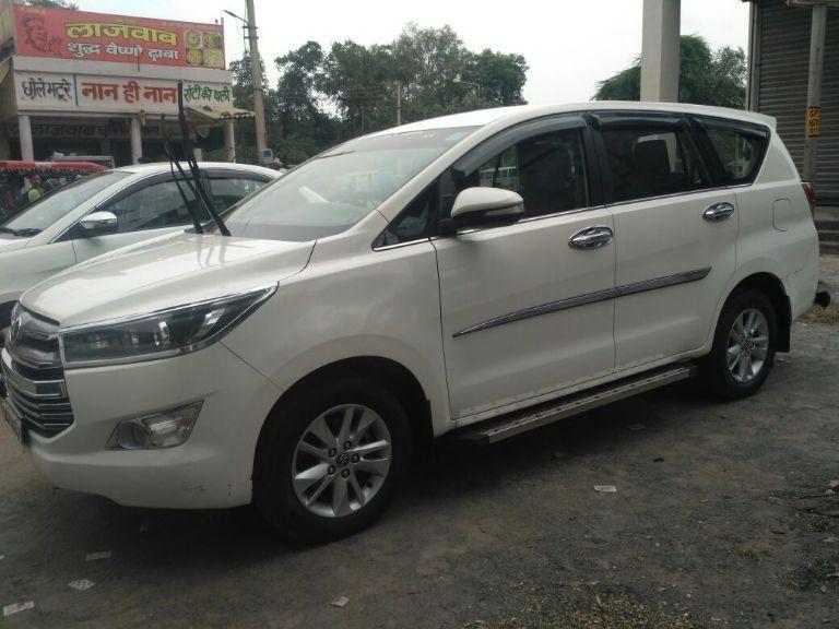 Toyota Innova Crysta 2.4 GX 8 STR 2017