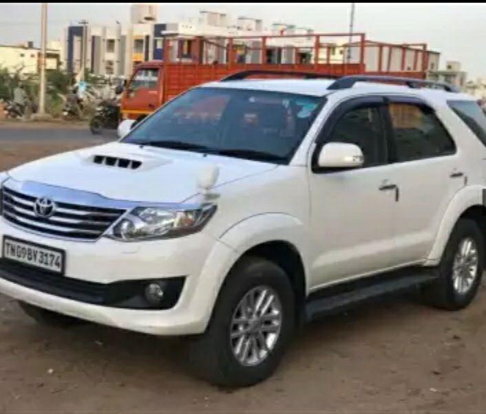 Toyota Fortuner 3.0 4X4 MT 2014