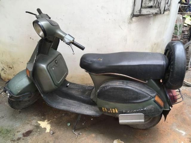 bajaj old model