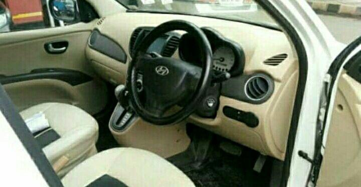 Hyundai i10 Sportz 1.2 AT 2010