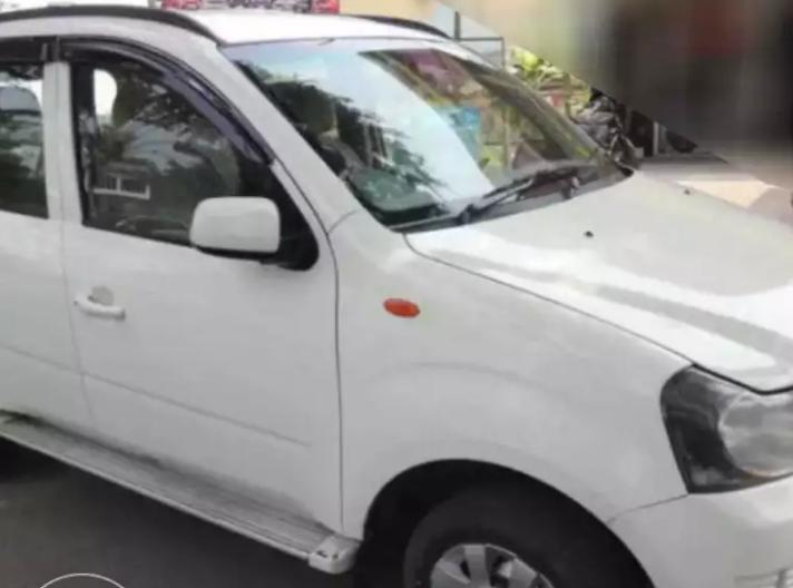 Mahindra Quanto C4 2016