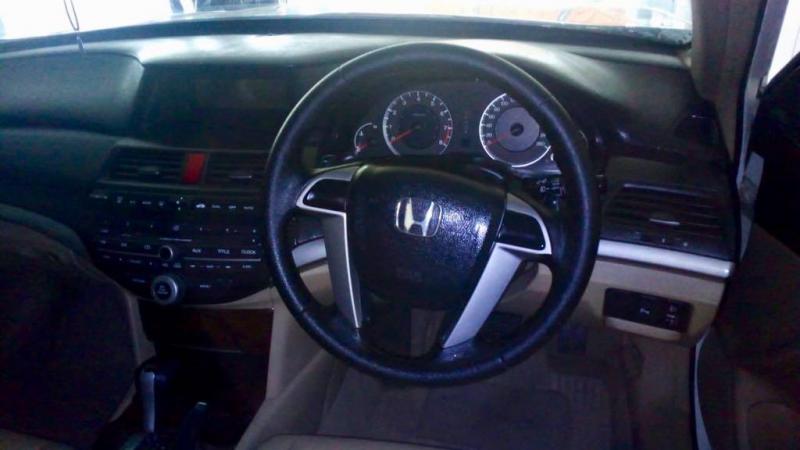 Honda Accord 2.4 AT 2009