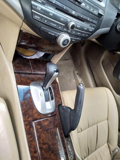 Honda Accord 2.4 AT 2009