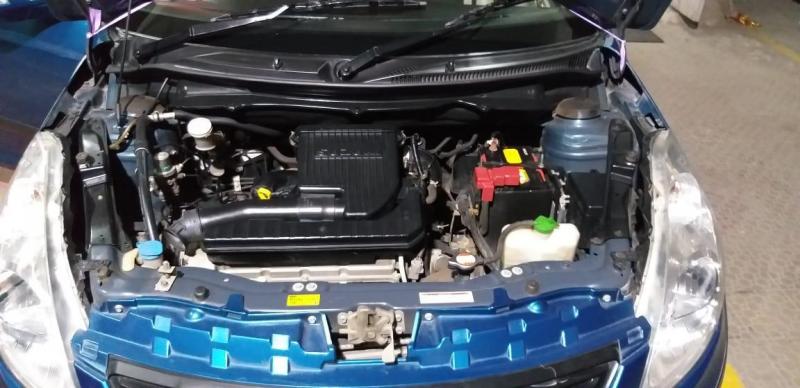 Maruti Suzuki Swift DZire VXi 2012