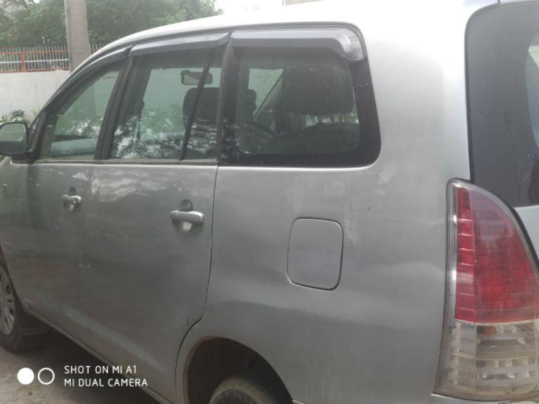 Toyota Innova 2.5 V 8 STR 2009