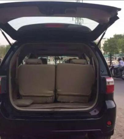 Toyota Fortuner 3.0 4x2 MT 2011