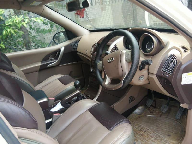 Mahindra XUV500 W8 2012