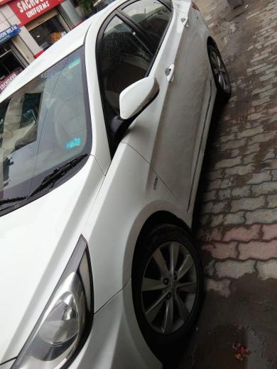 Hyundai Verna 1.6 CRDI SX (O) 2012