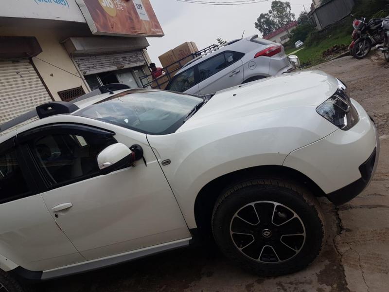 Renault Duster 85 PS RXZ 4X2 MT 2017