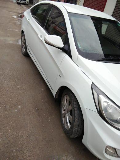 Hyundai Verna 1.6 CRDI SX (O) 2012