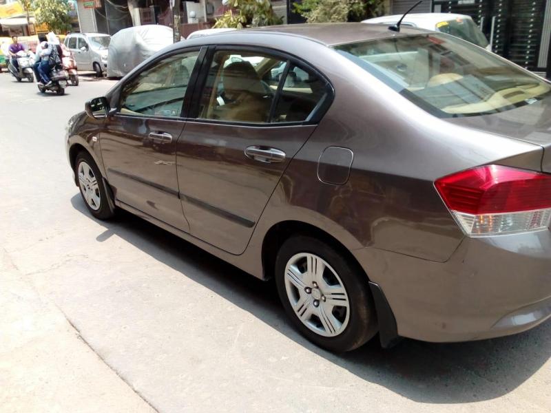 Honda City V i-VTEC 2011