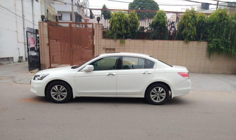 Honda Accord 2.4 AT 2012