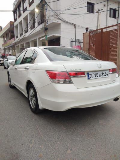 Honda Accord 2.4 AT 2012