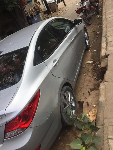 Hyundai Verna 1.6 VTVT SX 2011