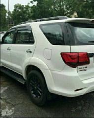 Toyota Fortuner 3.0 4x2 MT 2013