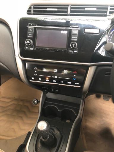 Honda City V i-VTEC 2017