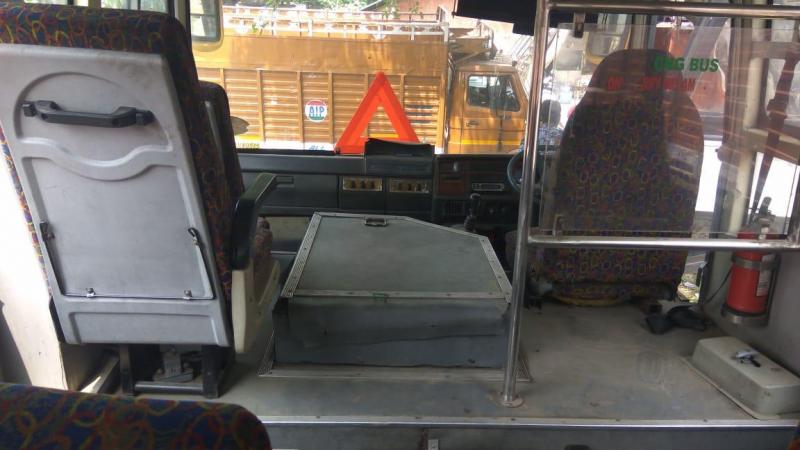 SML ISUZU Semi Low Floor School Bus 33 STR 2011