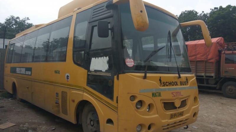 SML ISUZU Semi Low Floor School Bus 33 STR 2011