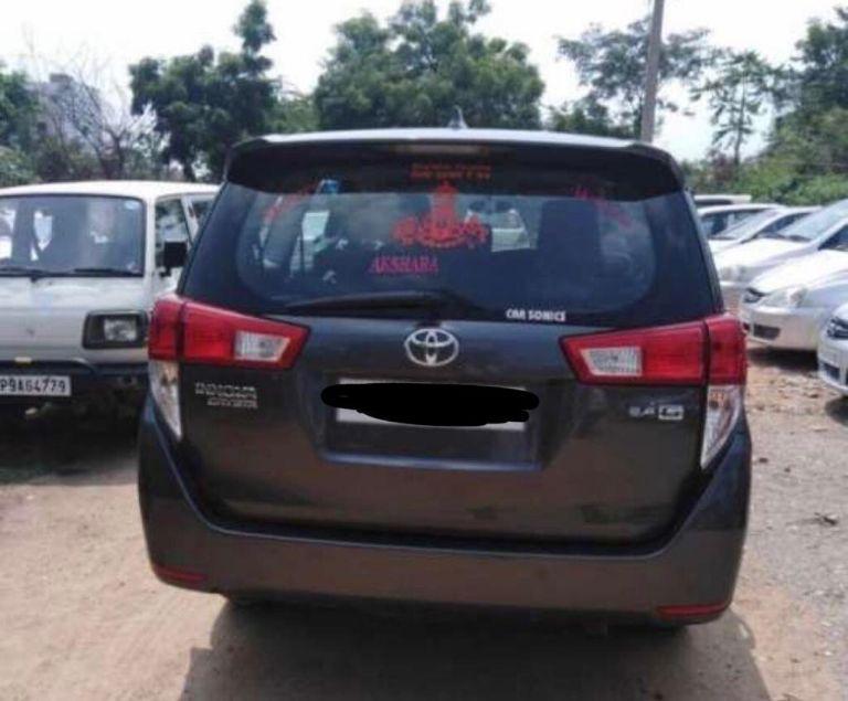 Toyota Innova Crysta 2.8 Z AT 7 STR 2016