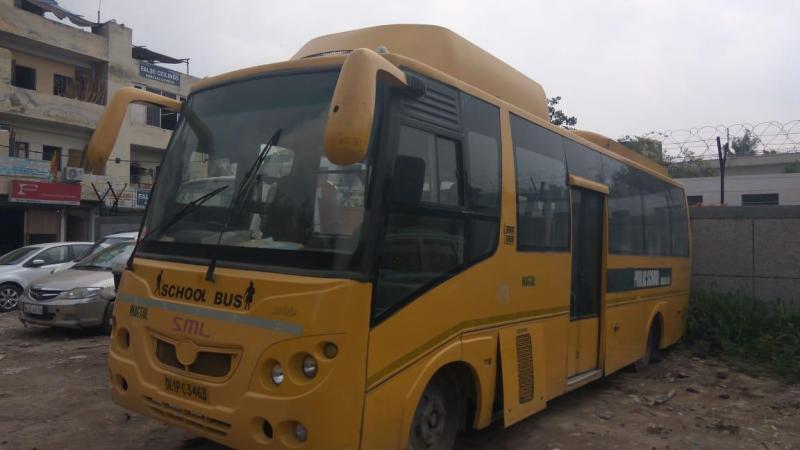 SML ISUZU Semi Low Floor School Bus 33 STR 2011