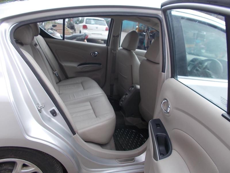 Renault Scala RXZ Petrol AT 2013