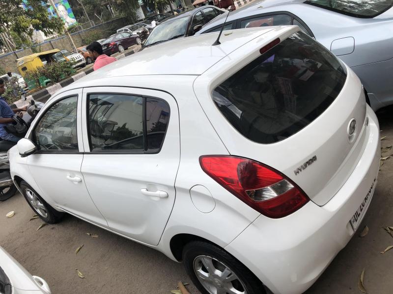 Hyundai i20 Sportz 1.2 (O) 2011