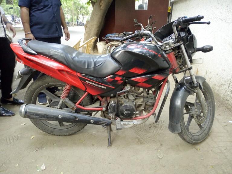 hero glamour disc 125cc motorbike