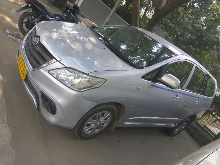 Toyota Innova 2.5 G 2014