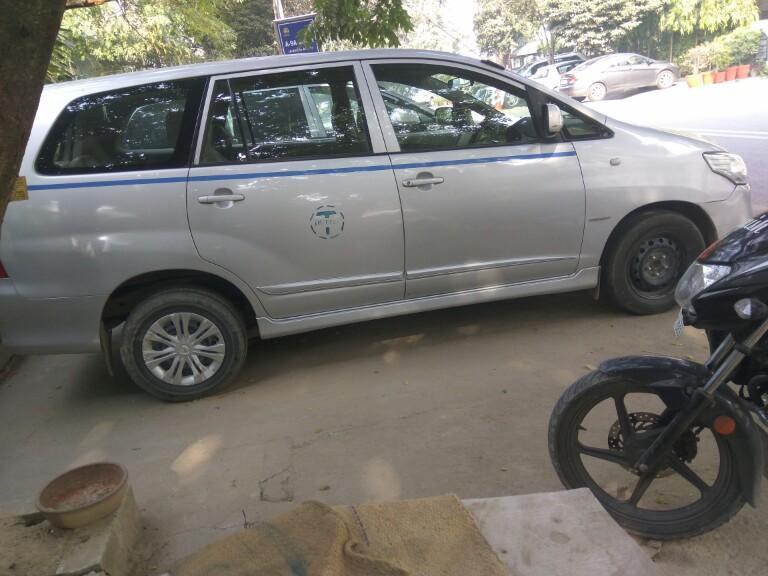 Toyota Innova 2.5 G 2014