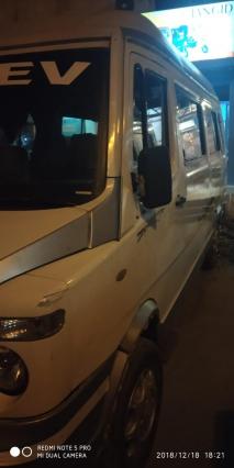 Force Motors Traveller Mini Bus 12 Seater 2011