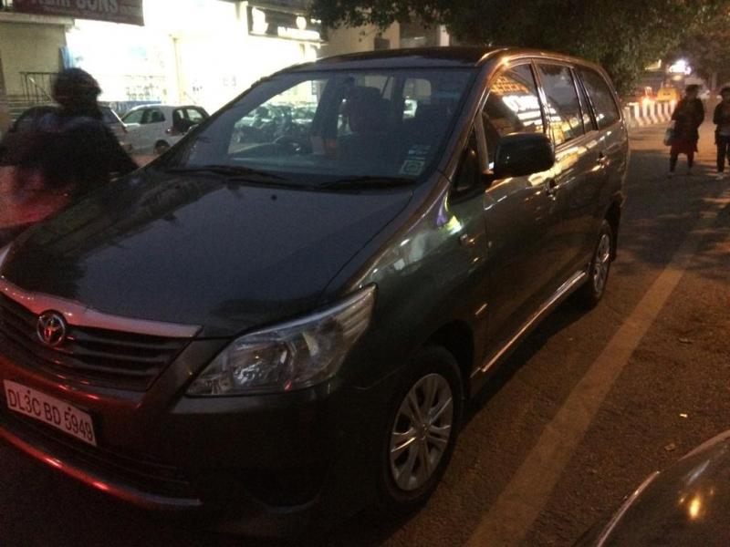 Toyota Innova 2.5 GX 8 STR BS III 2012