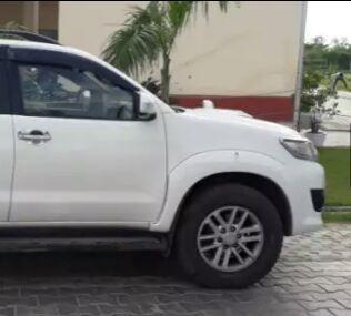 Toyota Fortuner 3.0 4x4 AT 2013