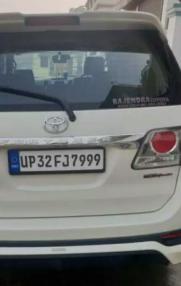 Toyota Fortuner 3.0 4X4 MT 2014