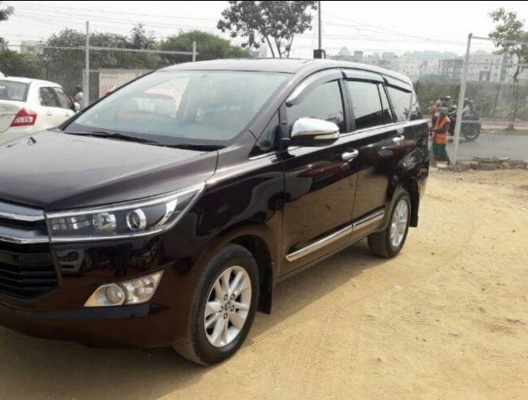 Toyota Innova Crysta 2.4 ZX 7 STR 2017