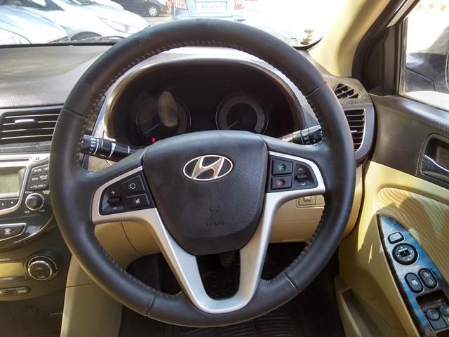 Hyundai Verna 1.6 VTVT SX 2011
