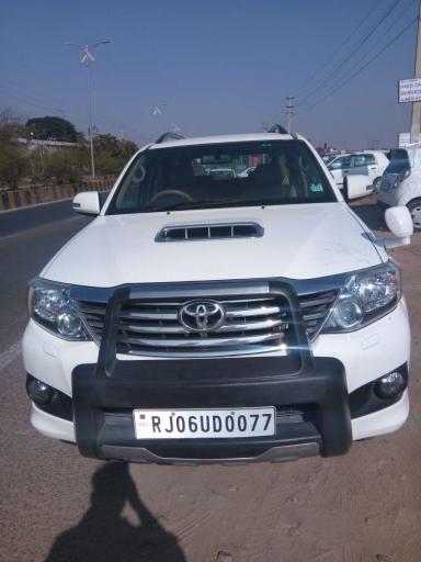 Toyota Fortuner 3.0 4x4 AT 2014