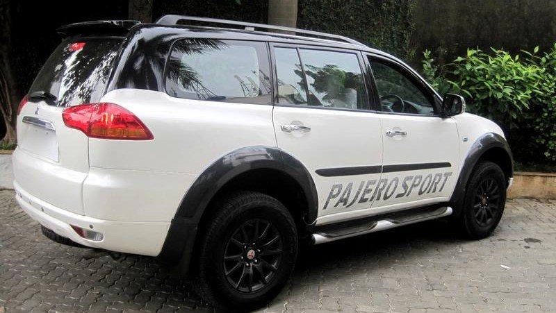 Mitsubishi Pajero Sport 2.5 AT 2015